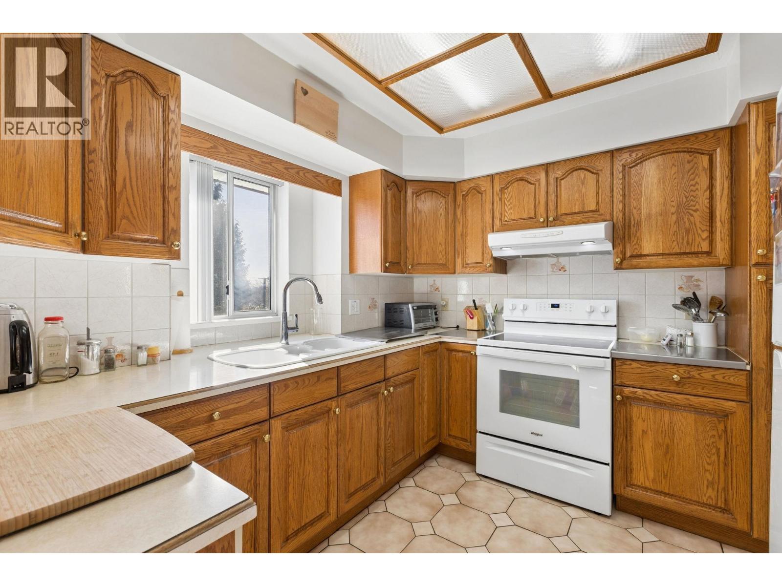 5356 Union Street, Burnaby, British Columbia  V5B 1W3 - Photo 12 - R3096056