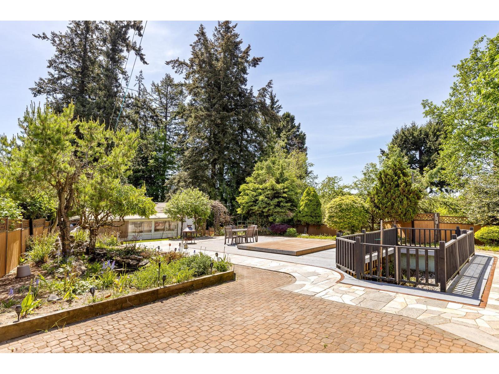 14220 Malabar Avenue, White Rock, British Columbia  V4B 2Y3 - Photo 30 - R3112774