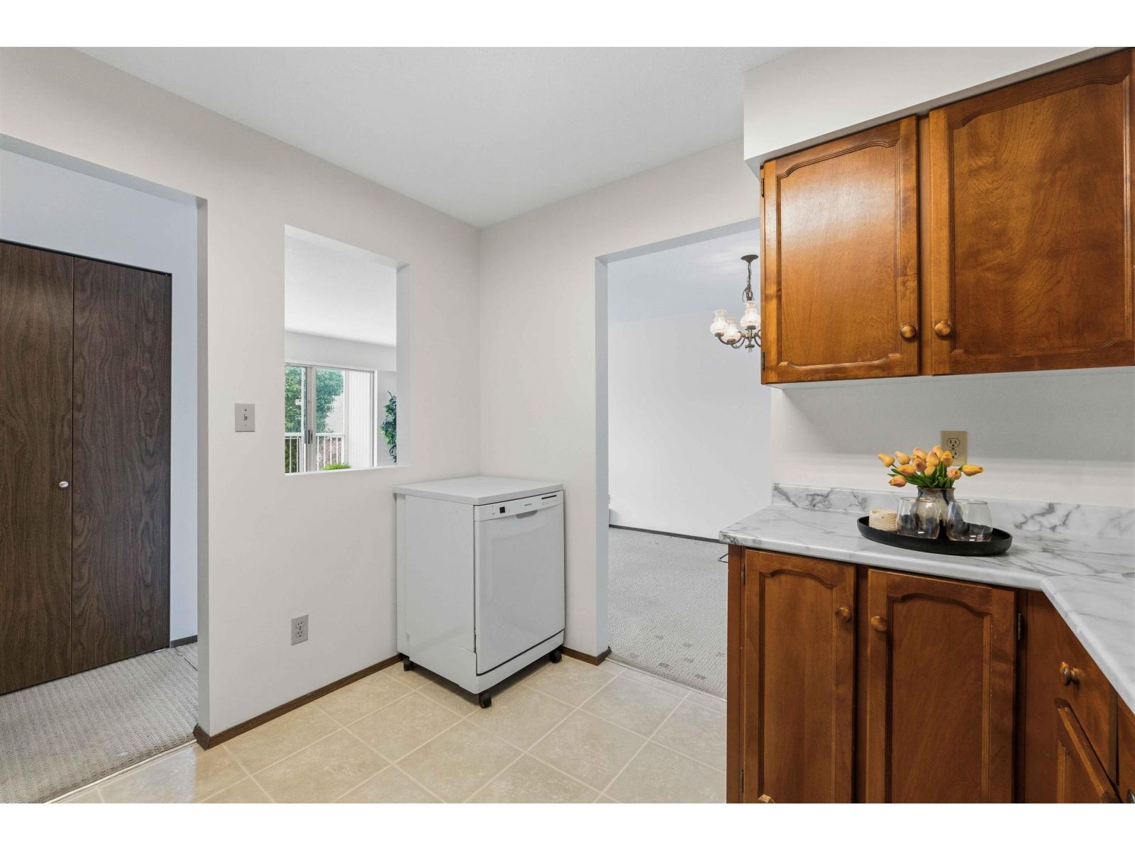 207 32070 Peardonville Road, Abbotsford, British Columbia  V2T 6N9 - Photo 5 - R3113182