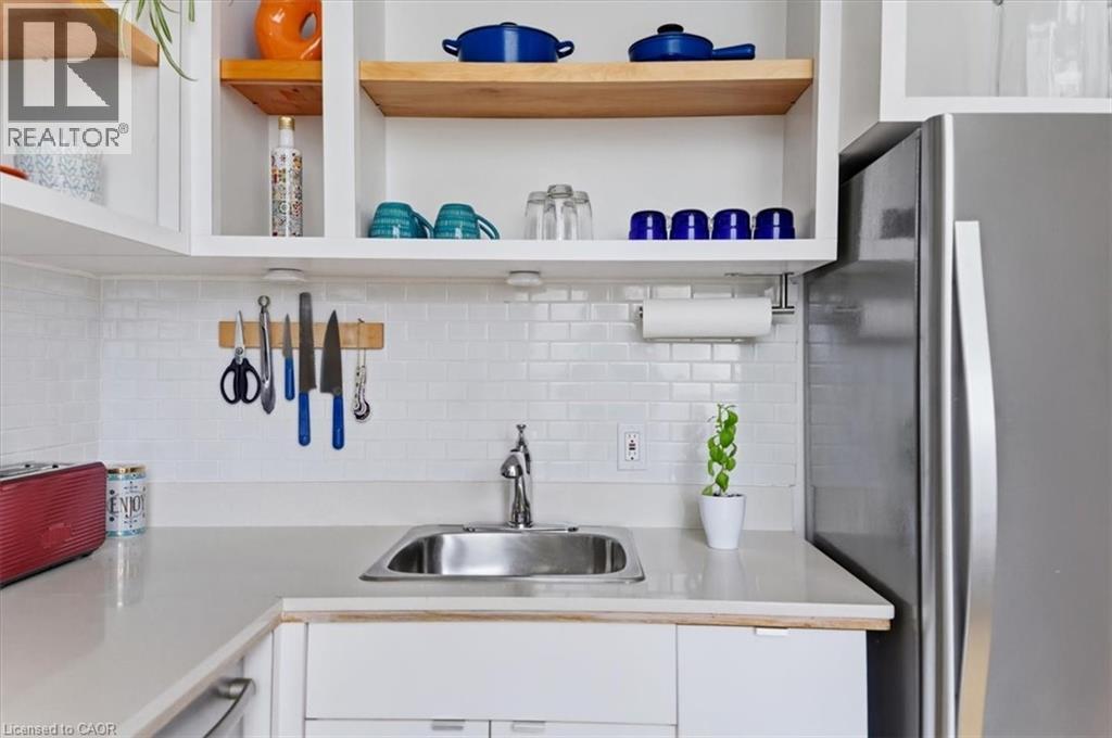 326 Carlaw Avenue Unit# 211, Toronto, Ontario  M4M 3N8 - Photo 19 - 40822250