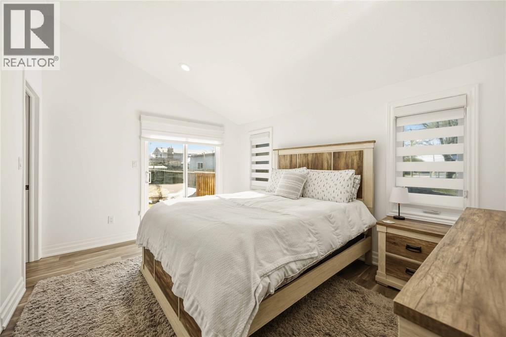 27 Alice Street, Point Edward, Ontario  N7V 1N4 - Photo 15 - 26008703