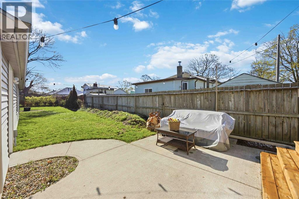 27 Alice Street, Point Edward, Ontario  N7V 1N4 - Photo 25 - 26008703