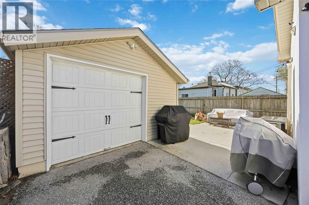 27 Alice Street, Point Edward, Ontario  N7V 1N4 - Photo 28 - 26008703