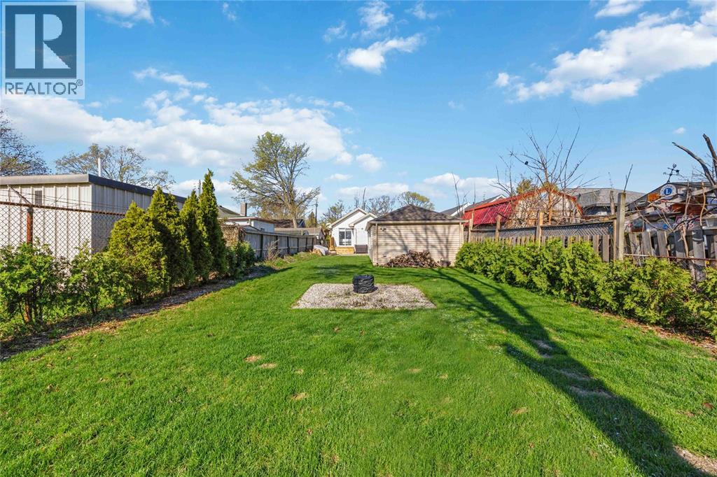 27 Alice Street, Point Edward, Ontario  N7V 1N4 - Photo 30 - 26008703