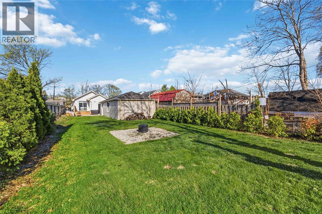 27 Alice Street, Point Edward, Ontario  N7V 1N4 - Photo 31 - 26008703