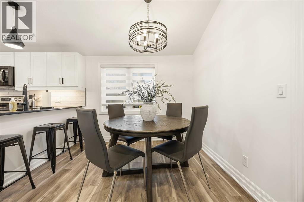 27 Alice Street, Point Edward, Ontario  N7V 1N4 - Photo 9 - 26008703