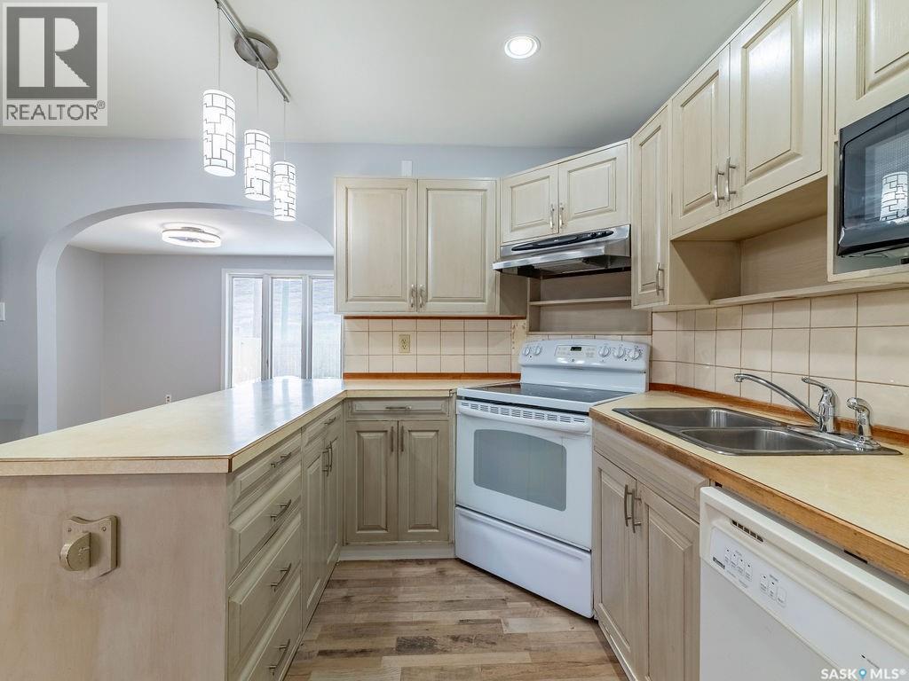 2518 Tomlinson Crescent, Saskatoon, Saskatchewan  S7L 3N2 - Photo 11 - SK033362