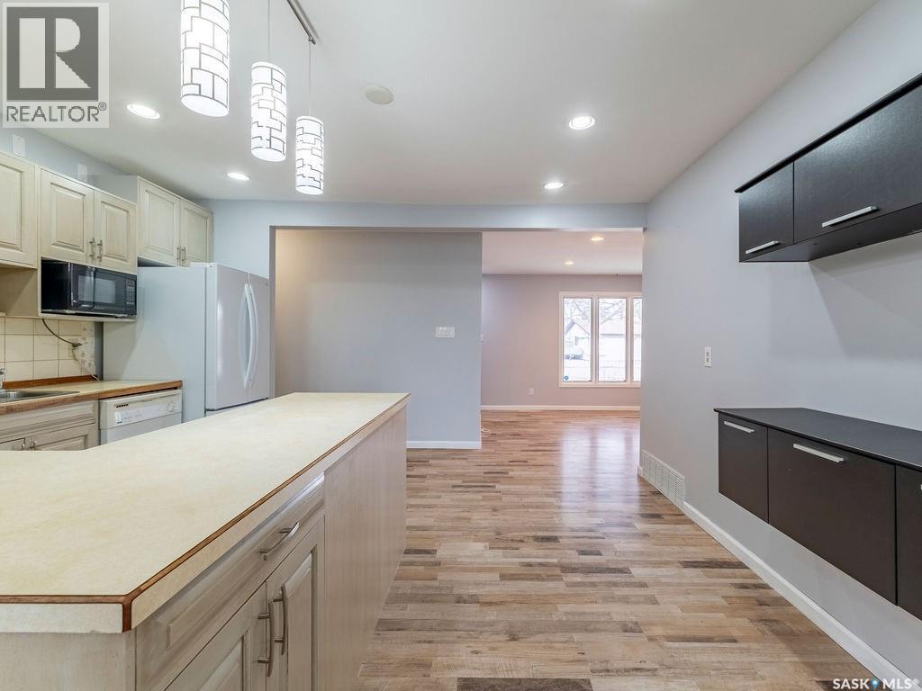 2518 Tomlinson Crescent, Saskatoon, Saskatchewan  S7L 3N2 - Photo 14 - SK033362