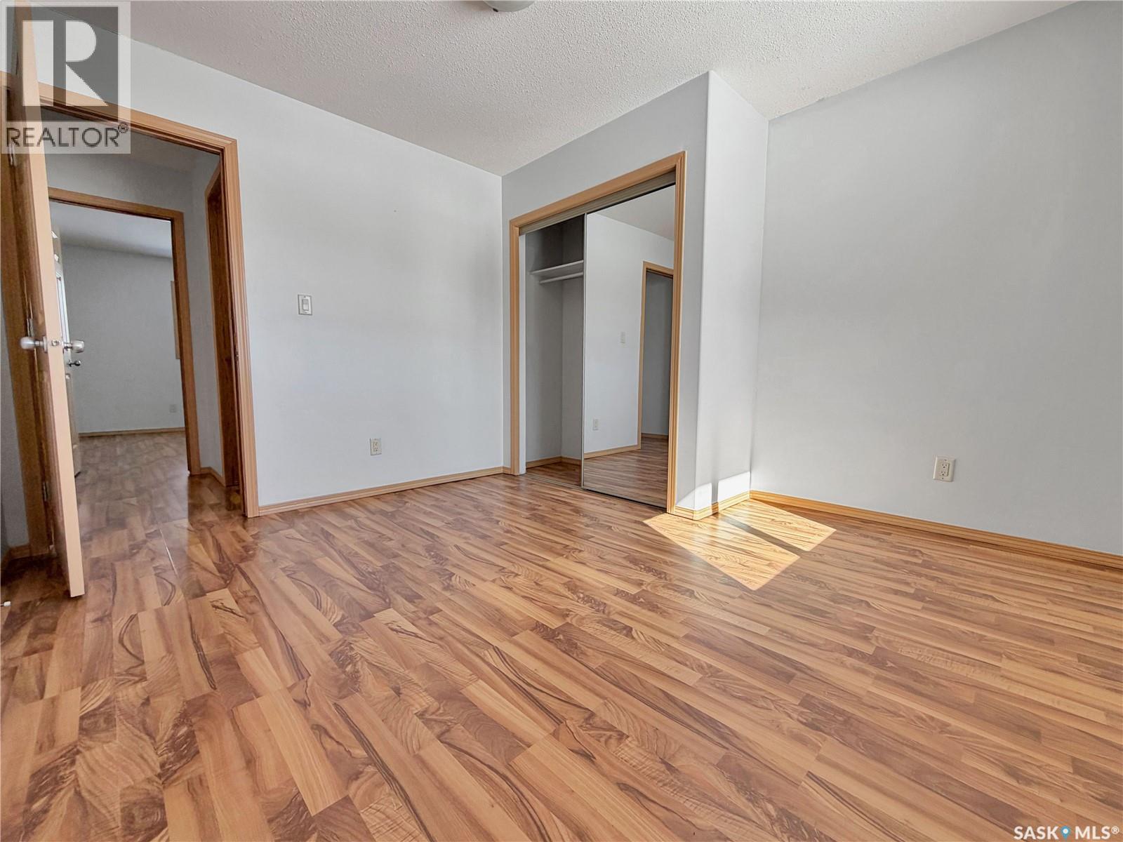 414 Lake Street, Esterhazy, Saskatchewan  S0A 0X0 - Photo 10 - SK033361