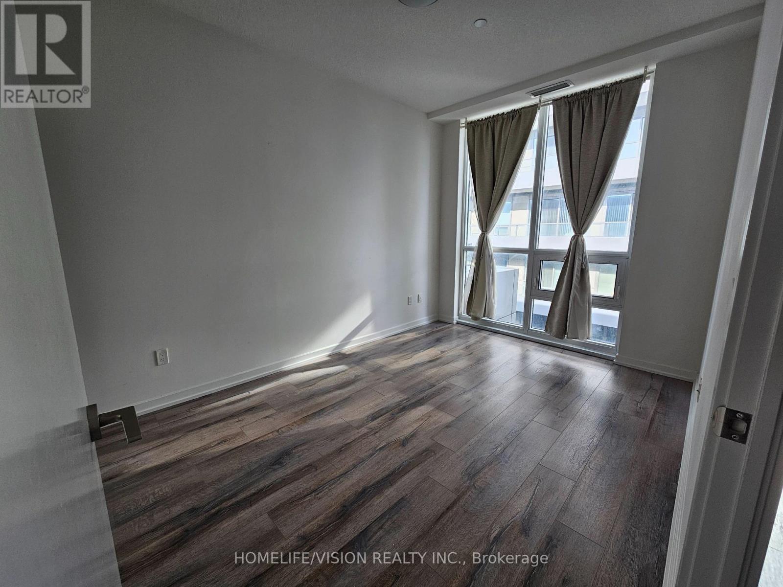 616 - 52 Forest Manor Road, Toronto, Ontario  M2J 1M6 - Photo 5 - C12789076