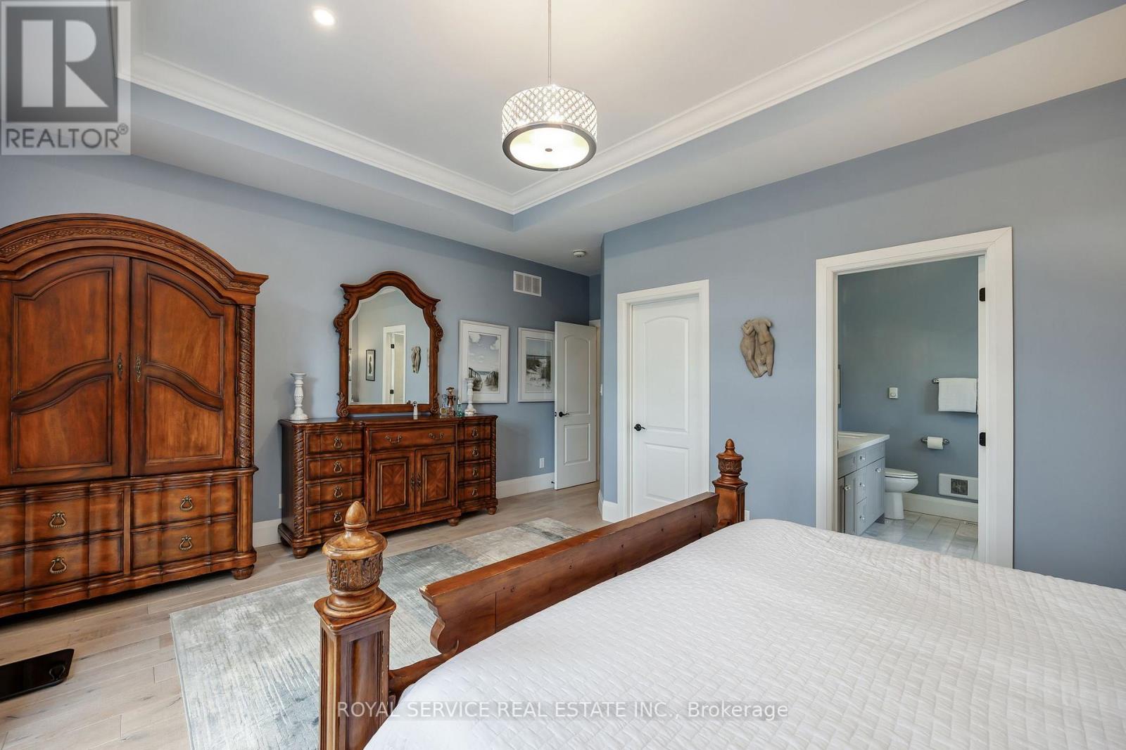 28 Rustlewood Avenue, Kawartha Lakes, Ontario  L0A 1A0 - Photo 16 - X12895024