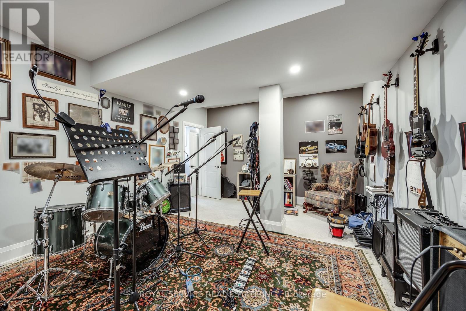 28 Rustlewood Avenue, Kawartha Lakes, Ontario  L0A 1A0 - Photo 38 - X12895024