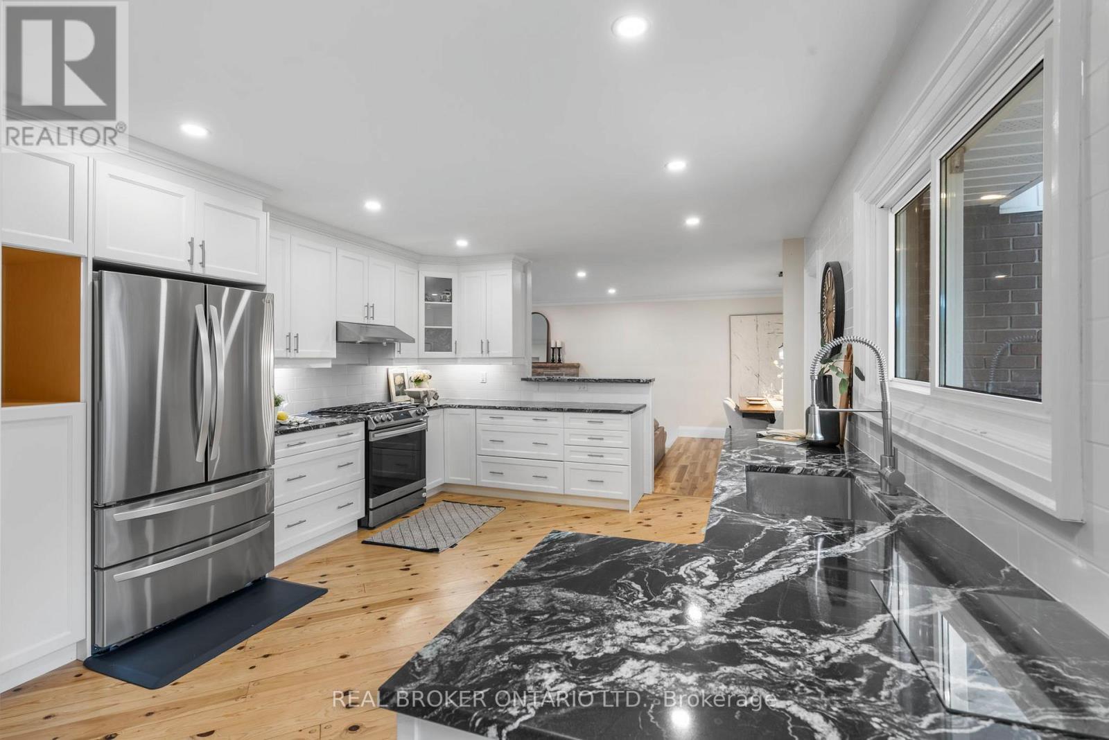 241 Maple Street, Uxbridge, Ontario  L9P 1A8 - Photo 14 - N12782656