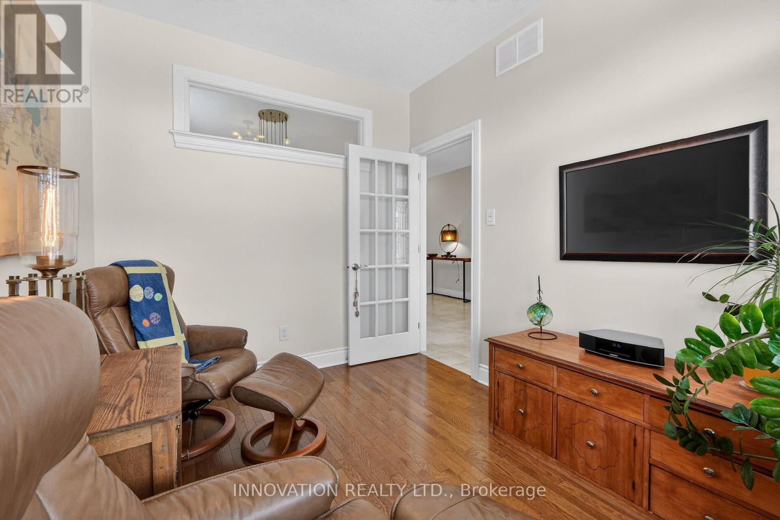 127 Elfin Grove, Ottawa, Ontario  K2V 0B9 - Photo 5 - X12869754