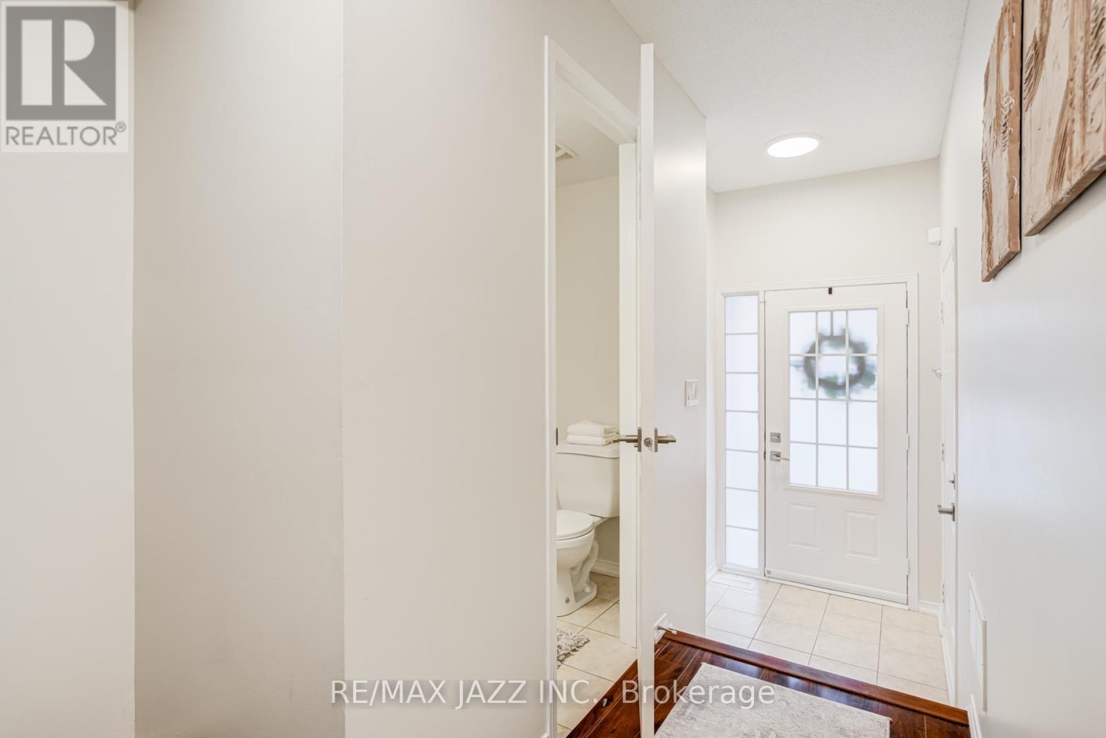 16 Clowes Street, Ajax, Ontario  L1Z 0K9 - Photo 5 - E13024190