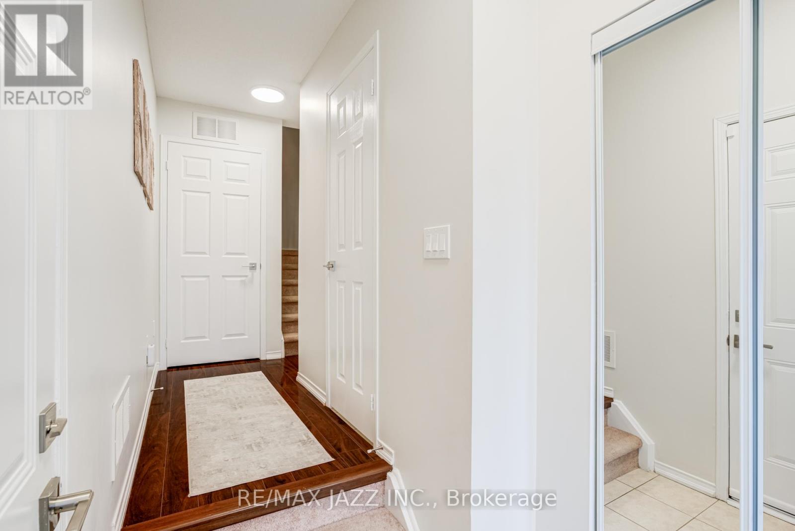 16 Clowes Street, Ajax, Ontario  L1Z 0K9 - Photo 6 - E13024190