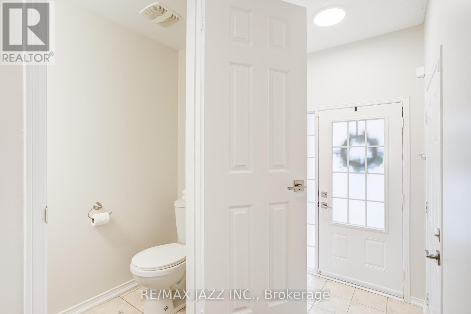 16 Clowes Street, Ajax, Ontario  L1Z 0K9 - Photo 7 - E13024190