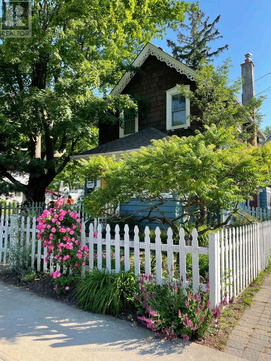 455 Nelson Avenue, Burlington, Ontario  L7S 1N3 - Photo 3 - W12828444