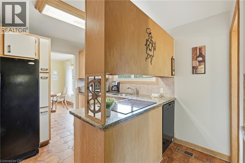 4 Tilbury Court, Hamilton, Ontario  L8T 2M4 - Photo 18 - 40819534