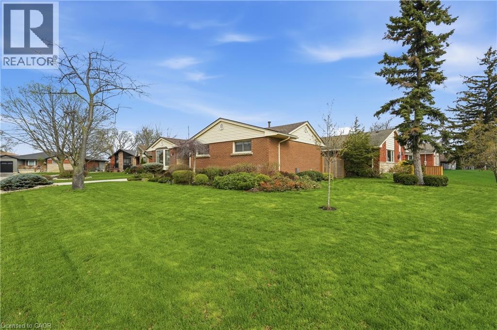 4 Tilbury Court, Hamilton, Ontario  L8T 2M4 - Photo 41 - 40819534