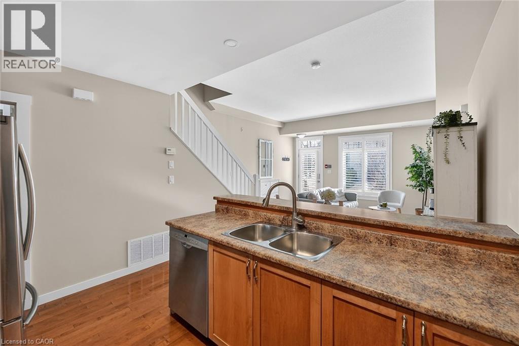 49 Ontario Street Unit# 11, Grimsby, Ontario  L3M 3H2 - Photo 13 - 40807498