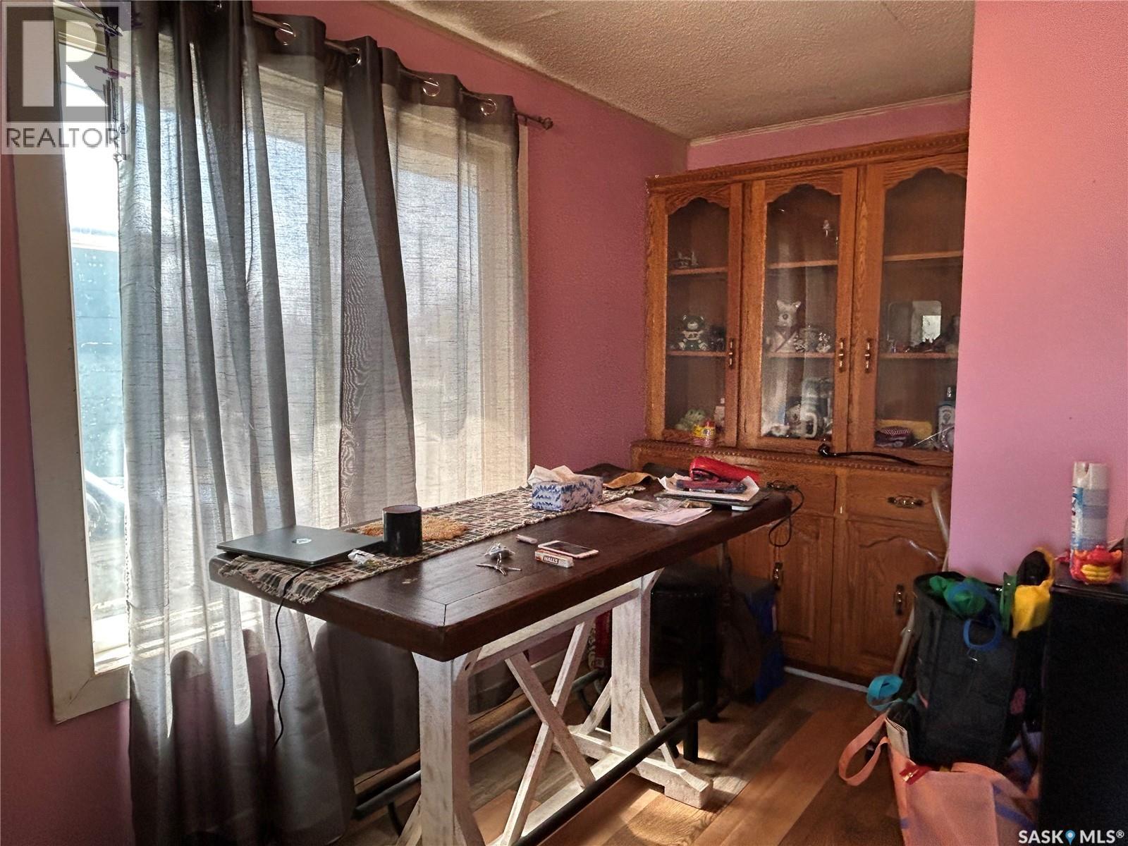 321 3rd Street, Frobisher, Saskatchewan  S0C 0Y0 - Photo 13 - SK033324