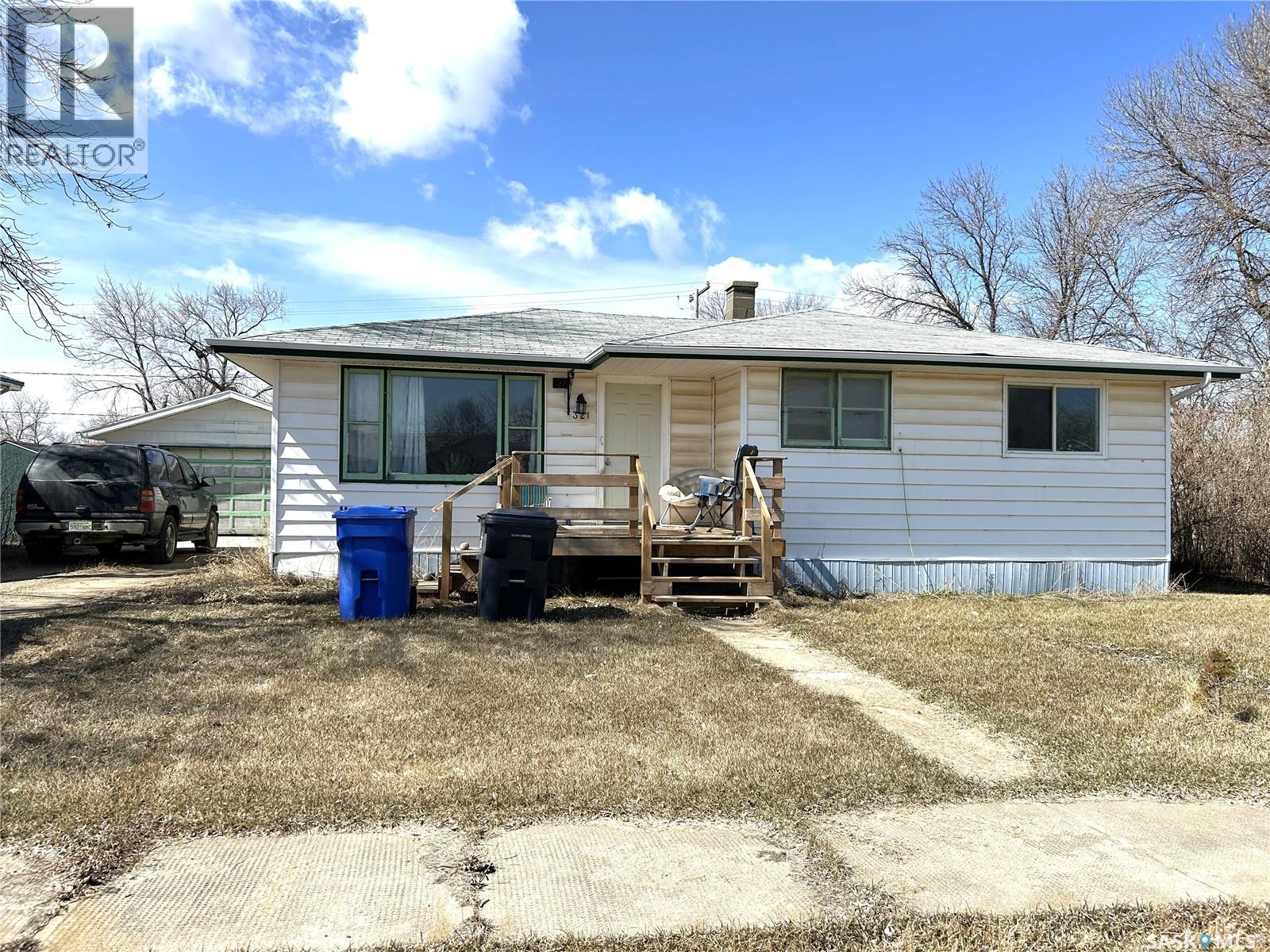 321 3rd STREET, Frobisher, Saskatchewan