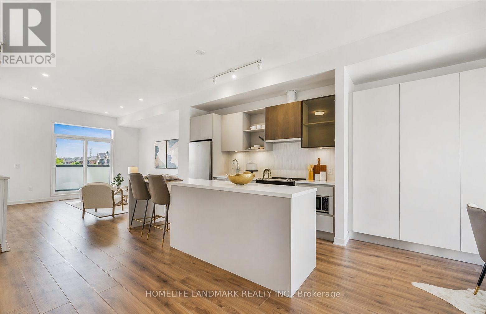 3058 Trailside Drive, Oakville, Ontario  L6M 4M2 - Photo 7 - W13021564