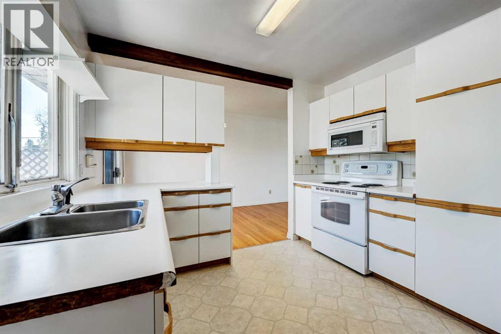 48 Westover Drive Sw, Calgary, Alberta  T3C 2S4 - Photo 13 - A2303369