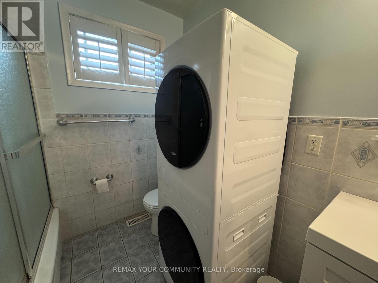 Upper - 300 Driftwood Avenue, Toronto, Ontario  M3N 2P1 - Photo 25 - W13022110