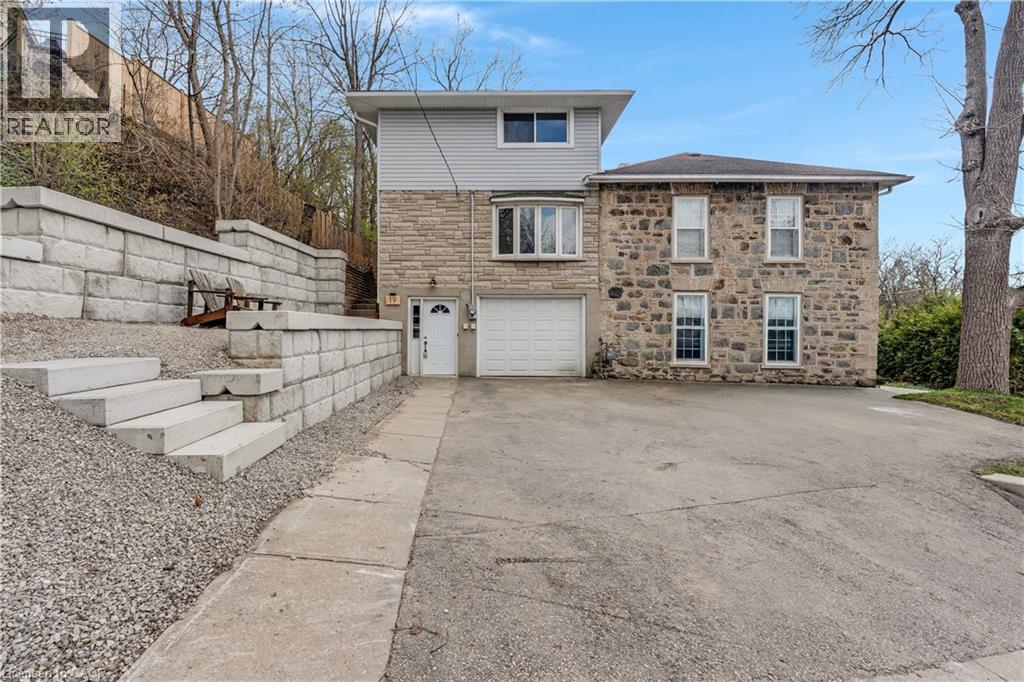 19 Birch Street, Cambridge, Ontario  N1R 2M2 - Photo 2 - 40817232