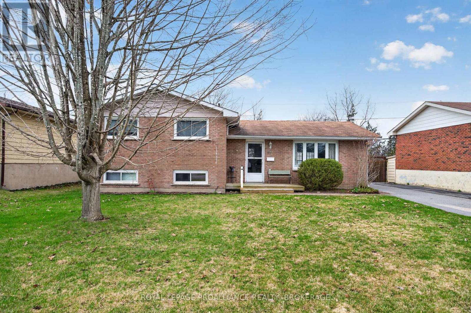 931 AUDEN PARK DRIVE, Kingston, Ontario