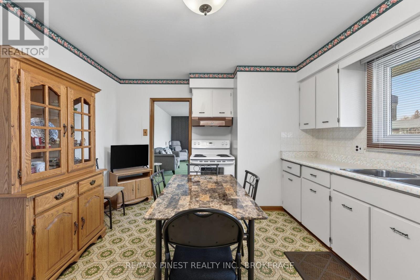 30 Oxford Crescent, Loyalist, Ontario  K7N 1P9 - Photo 10 - X13024144