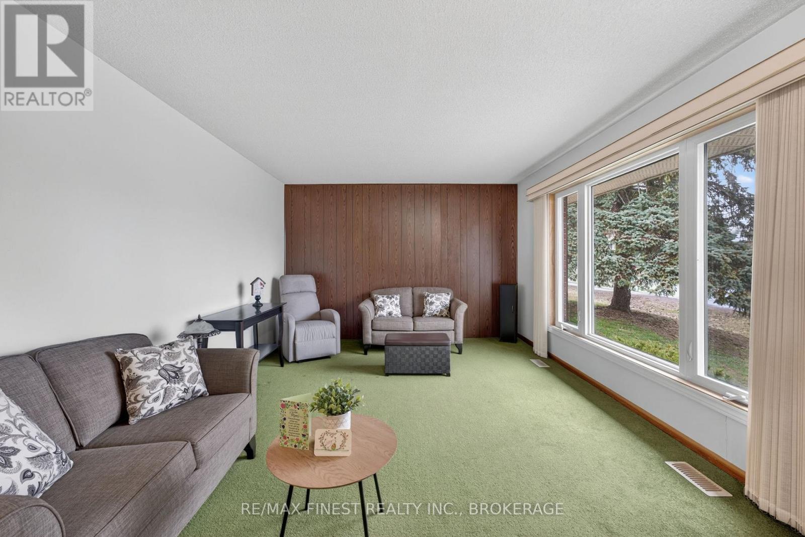 30 Oxford Crescent, Loyalist, Ontario  K7N 1P9 - Photo 13 - X13024144