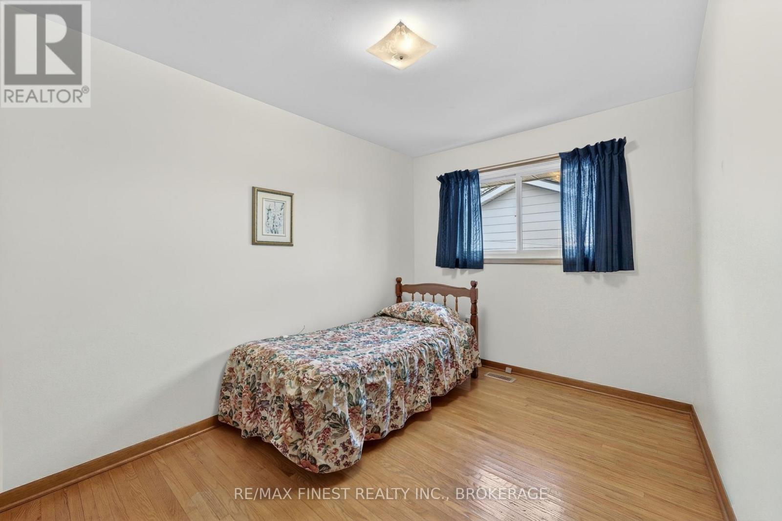 30 Oxford Crescent, Loyalist, Ontario  K7N 1P9 - Photo 17 - X13024144