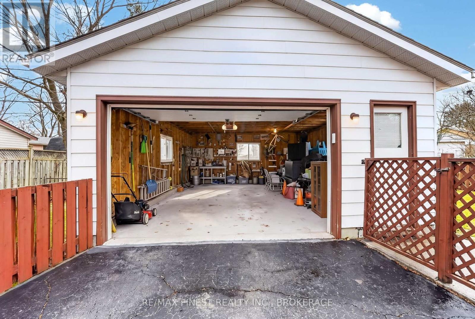 30 Oxford Crescent, Loyalist, Ontario  K7N 1P9 - Photo 6 - X13024144