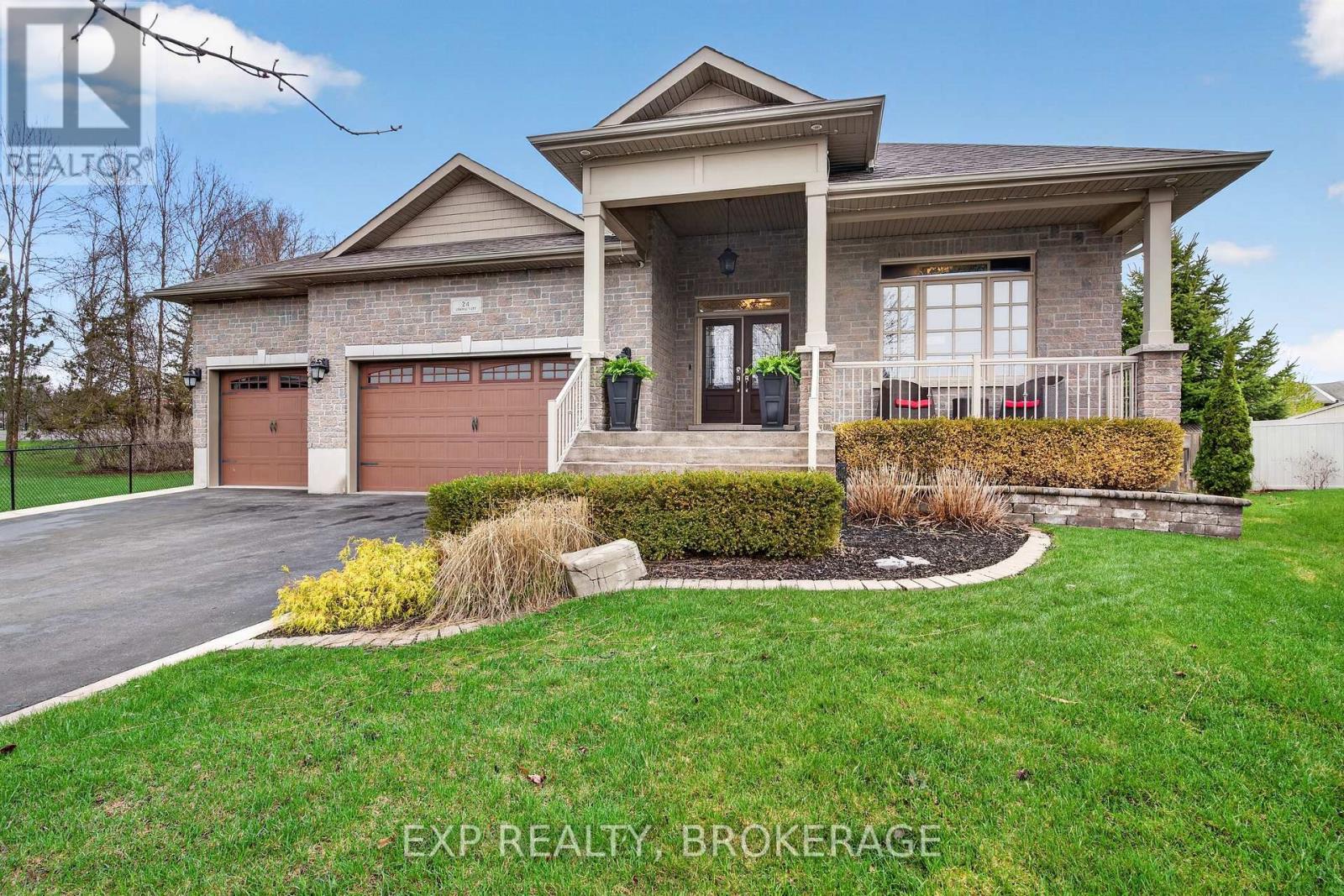 24 ADMIRAL'S COURT, Loyalist, Ontario