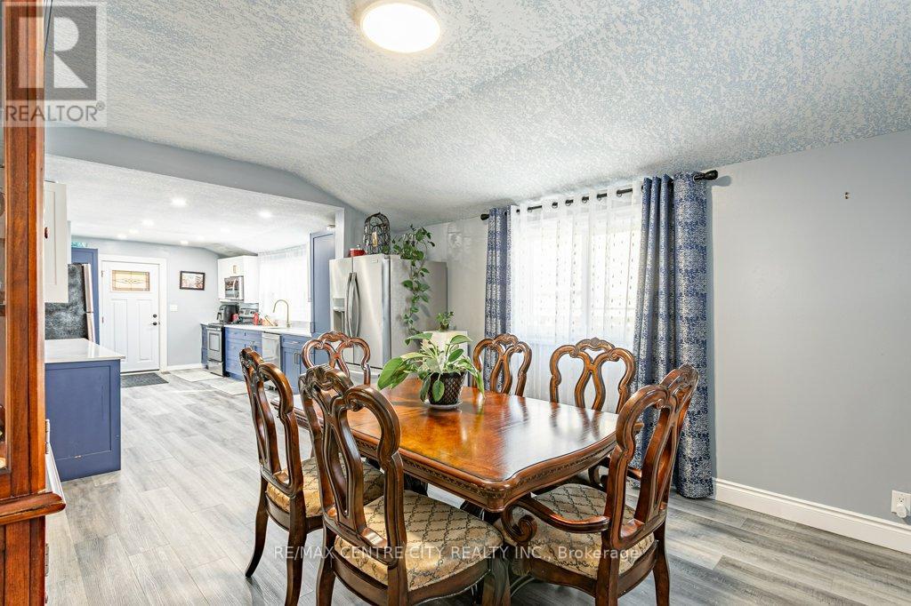 Photo 19 of 45 for 52 Princess Avenue