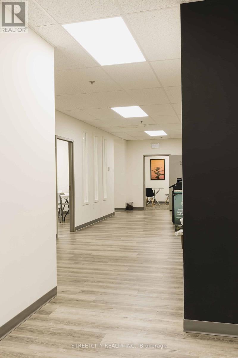 215 - 516 John Street N, Aylmer, Ontario  N5H 2B8 - Photo 3 - X13024006