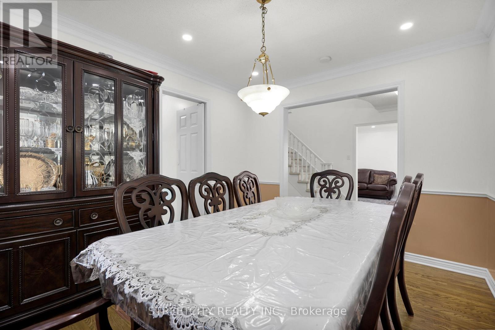 Photo 22 of 50 for 713 Guildwood Boulevard