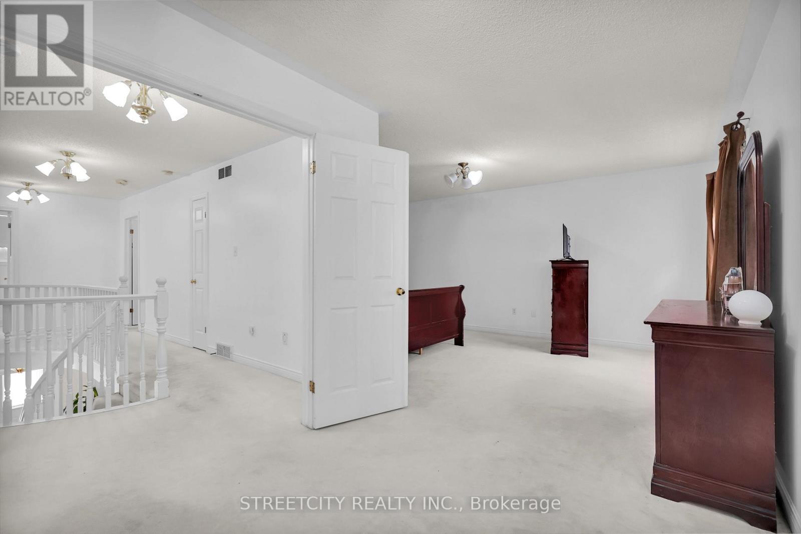 Photo 23 of 50 for 713 Guildwood Boulevard