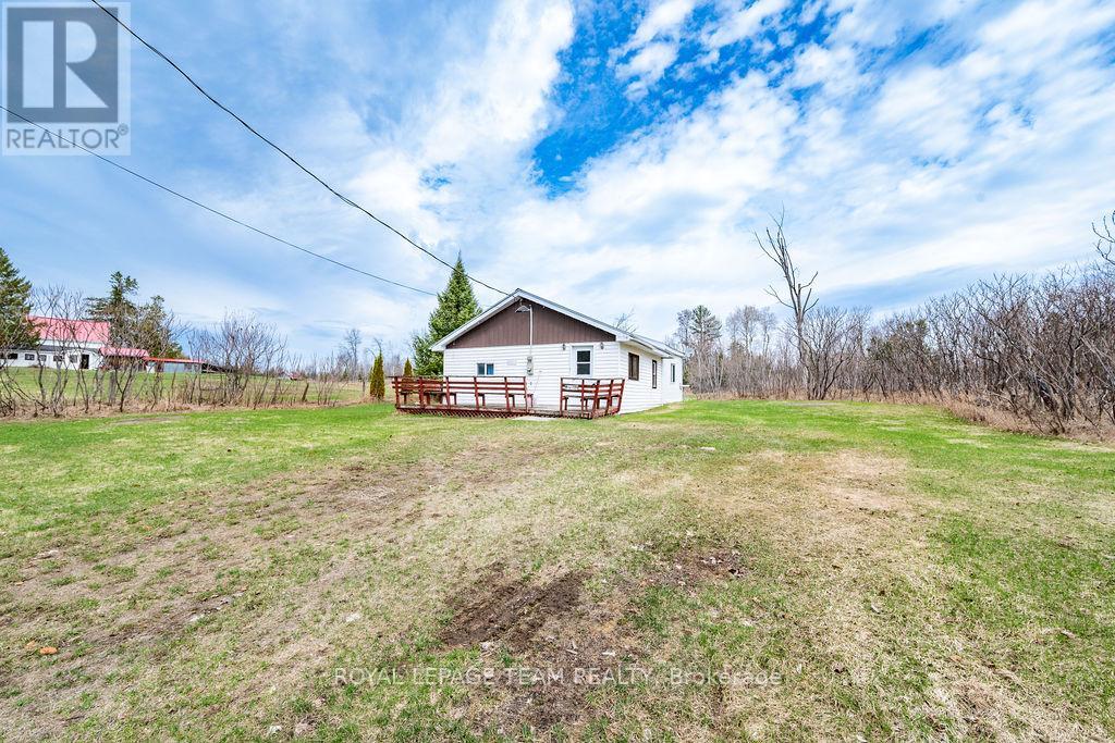 5242 Murphy Road, Greater Madawaska, Ontario  K0J 1H0 - Photo 2 - X13023960