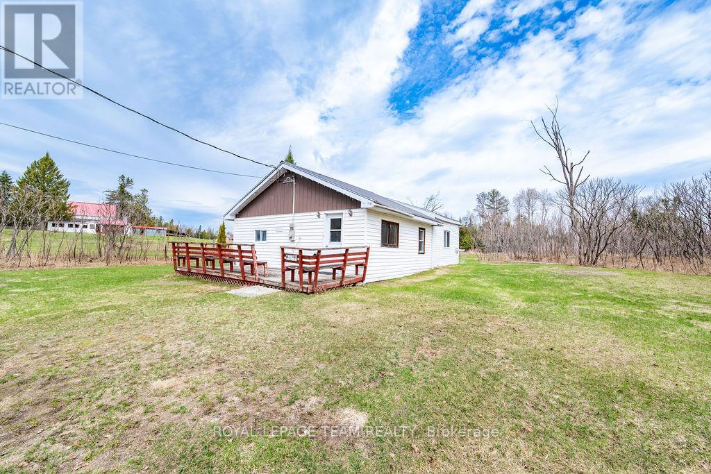 5242 Murphy Road, Greater Madawaska, Ontario  K0J 1H0 - Photo 3 - X13023960