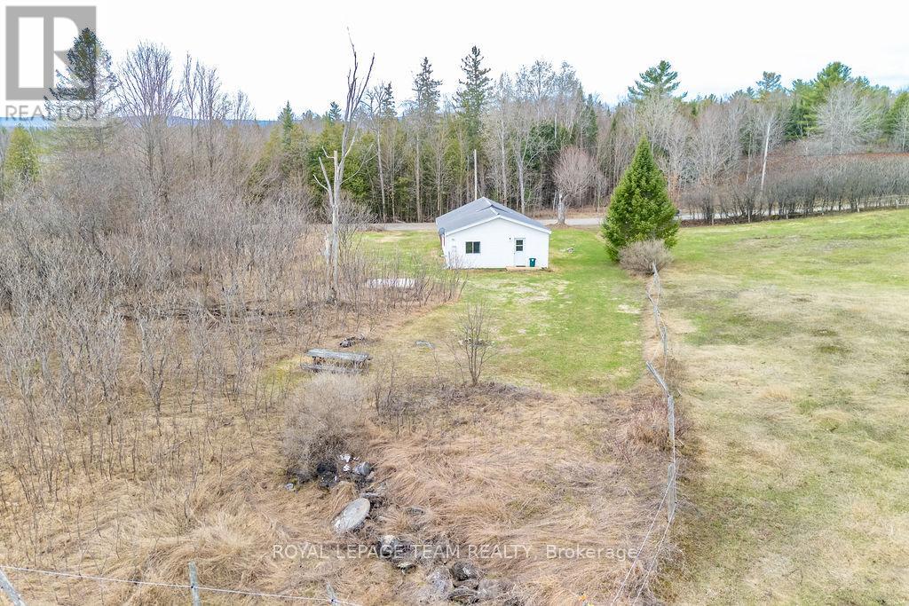 5242 Murphy Road, Greater Madawaska, Ontario  K0J 1H0 - Photo 9 - X13023960