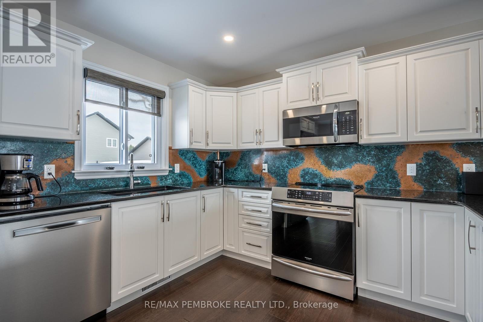 7 Drew Street, Petawawa, Ontario  K8H 0G9 - Photo 25 - X13023970