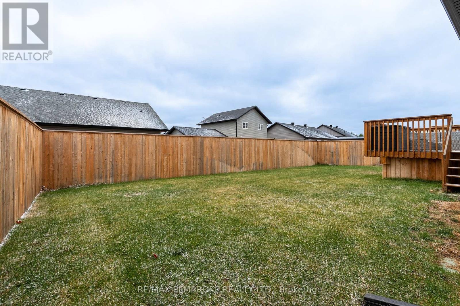 7 Drew Street, Petawawa, Ontario  K8H 0G9 - Photo 6 - X13023970