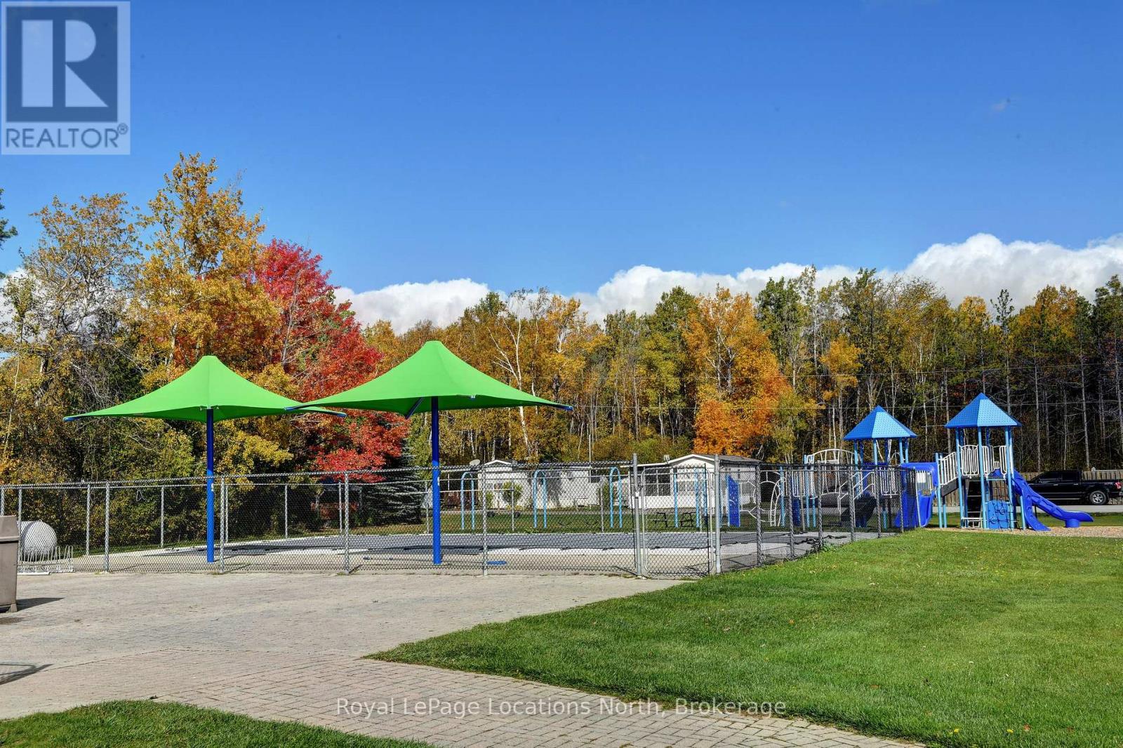 24 Prince Charles Avenue N, Springwater, Ontario  L0L 1P0 - Photo 16 - S12901452