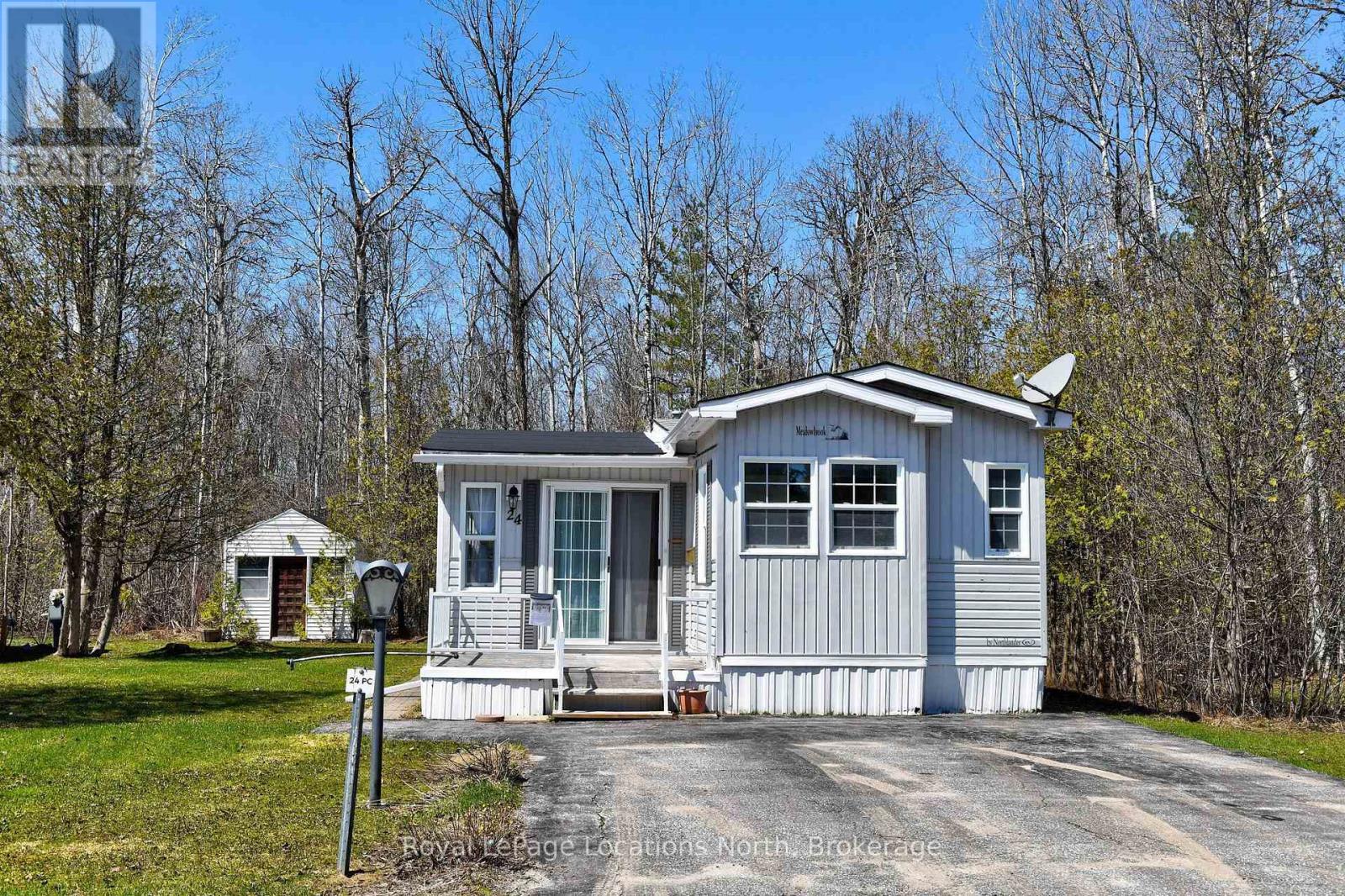 24 Prince Charles Avenue N, Springwater, Ontario  L0L 1P0 - Photo 1 - S12901452