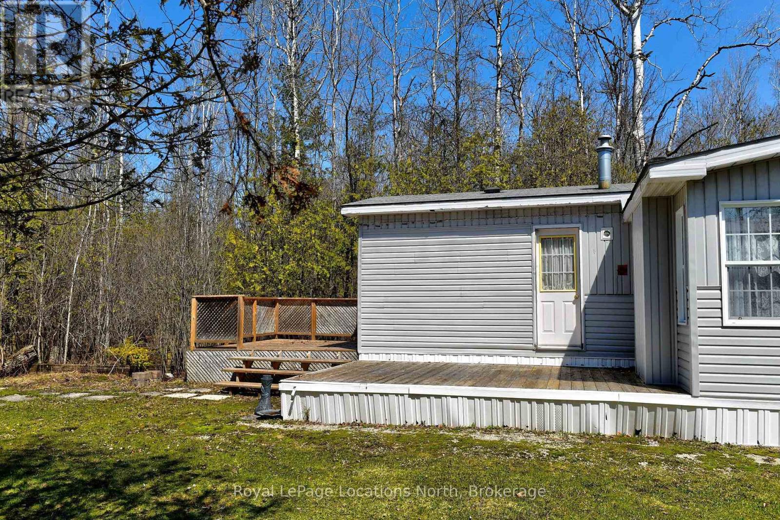 24 Prince Charles Avenue N, Springwater, Ontario  L0L 1P0 - Photo 31 - S12901452