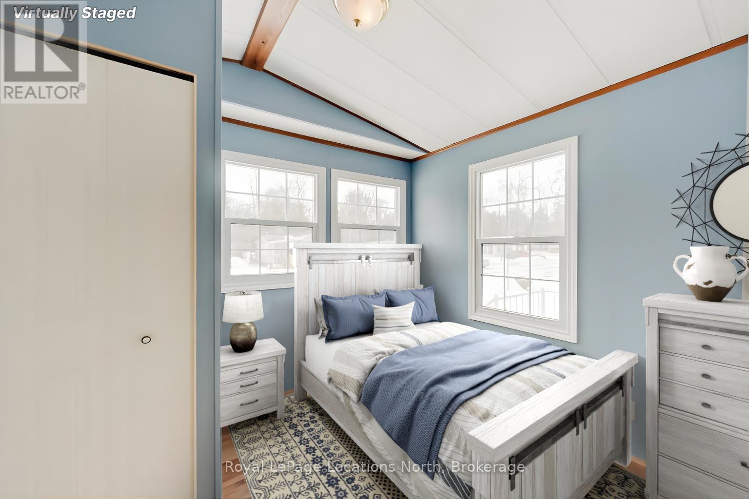 24 Prince Charles Avenue N, Springwater, Ontario  L0L 1P0 - Photo 6 - S12901452